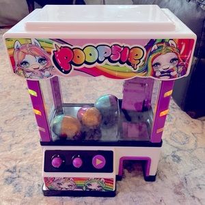 Electronic claw machine with lights!